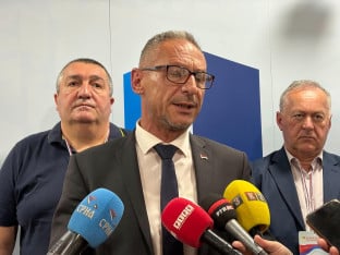 Sva javna preduzeća da se uključe u zapošljavanje djece poginulih boraca