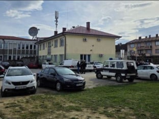Strava u Velikoj Kladuši: Maloljetnik silovao trudnu sestru, majka je bacila s balkona