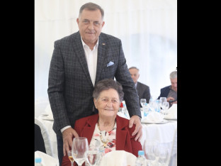 Preminula majka Milorada Dodika