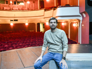 Nikola Bundalo za "Glas Srpske": Životi ljudi od krvi i mesa najbolji materijal za teatar