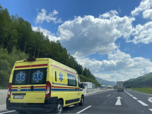 Sudar više vozila na auto-putu: Jedna osoba teško povrijeđena