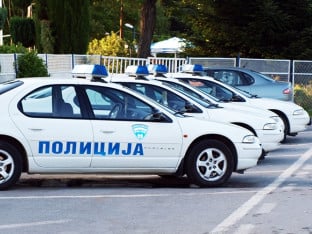 Radnik škole osumnjičen da je ucjenjivao i silovao djevojčicu