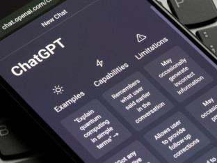 ChatGPT, Gemini, DeepSeek... који четбот највише халуцинира?
