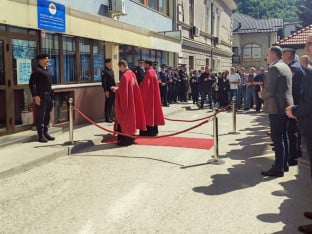 U Zvorniku odata počast policajcu  ubijenom u terorističkom napadu