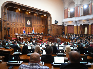 Grupa srpskih poslanika traži usvajanje rezolucije o osudi zločina nad Srbima na Kosmetu