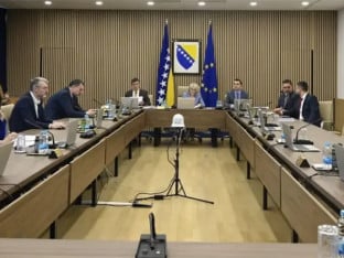 Sjednica Savjeta ministara: Na dnevnom redu izvještaji o radu i kontrola naoružanja