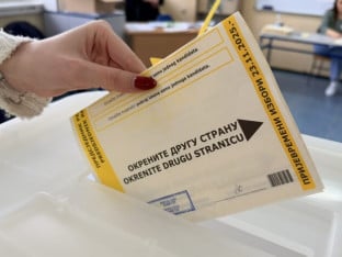CIK BiH:  Odluka o  izborima  u podne