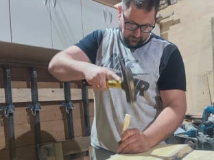 Од радионице до бренда: Како је Српчанин претворио дрво у умјетност