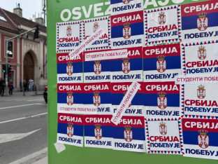 Predizborna atmosfera u Srbiji: Studentski protesti i SNS skupovi