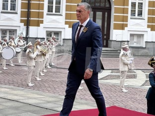 Karan prvi kod Putina na dočeku
