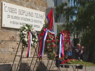 Поводом 9. маја - Дана побједе над фашизмом у Бањалуци положени вијенци