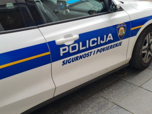 Policajac ubijen u pucnjavi u kafiću