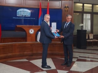 Uručeno odlikovanje Dmitrijeviču: Izraz ljubavi i privrženosti Srpske Rusiji