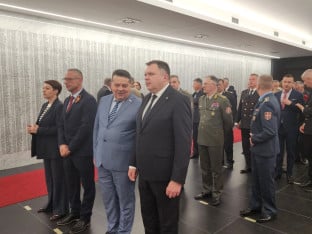 Obilježavanje Dana Vojske Republike Srpske: Predat raport Goganoviću