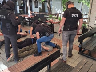 Trojac iz Prijedora uhapšen u akciji "Vatrogasac": Policajac i šef vatrogasaca švercovali  naoružanje
