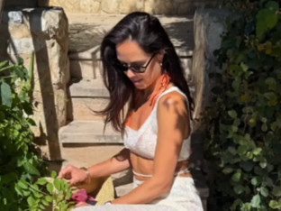 Ana Ivanović se skinula u mrežasti komplet: Objavila fotke od kojih zastaje dah