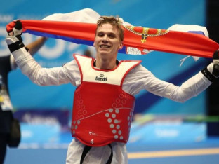 Tri medalje za srpske tekvondoiste, Takov zlatan