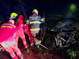 Automobil sletio sa puta, jedna osoba povrijeđena