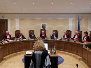 Špirić: Sa Šmitom da odu i strane sudije iz Ustavnog suda