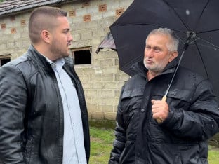 Дринић посјетио демобилисаног борца у Српцу: Стварао Српску, а данас живи у кући коју вода редовно плави