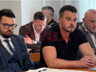 Počelo suđenje policajcima optuženim za podvođenje maloljetnica: Javnost isključena s ročišta