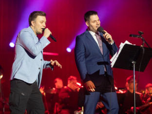 Edo Majka i Džez orkestar HRT-a predstavili novi singl "Trpaj"
