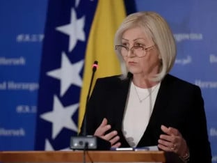 Helez neće na posao uoči Bajrama, dobio i odgovor od Borjane Krišto