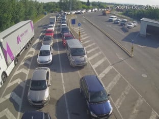 АМС: Колоне код Бањалуке и дуга задржавања на граничним прелазима