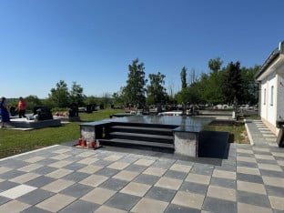 Ko stoji iza uklanjanja ustaških obilježja u Derventi?