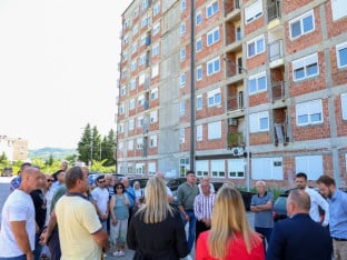 Град пружио подршку превареним купцима станова