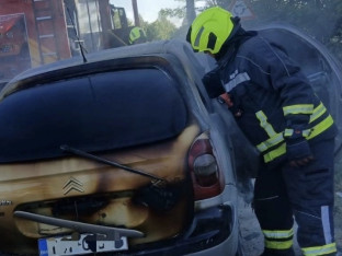 Tri požara u Banjaluci, gorio automobil (FOTO)