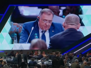 Dodik u Moskvi: Za male države bitno ponašanje velikih sila