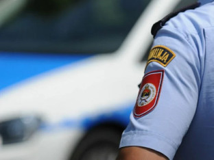 Vozač kamiona uhapšen jer je pokušao da podmiti policajca