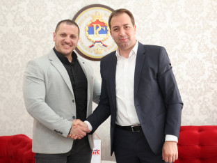Pojačanje u Kneževu: Dr Keleman pristupio SPS-u
