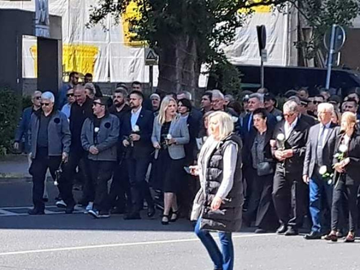 Мирном шетњом обиљежено 34 године од злочина у Добровољачкој улици