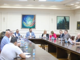 Стипендије, вртићи и плацеви ускоро пред одборницима