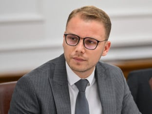 Станивуковић покренуо "цивилни рок" без сагласности Скупштине града