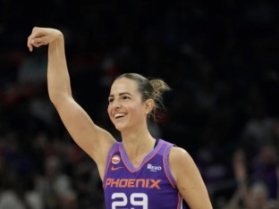 Jovana Nogić postigla osam poena za Finiks u WNBA ligi
