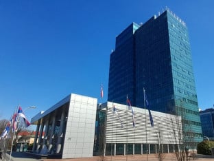 За проширење продуженог боравка у пет бањалучких школа 4,3 милиона КМ