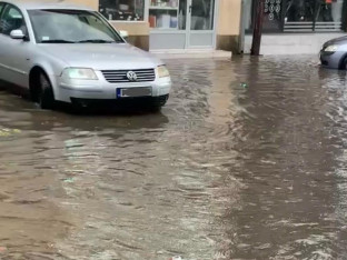 Jeziv snimak poplave: Jug Srbije pogodilo nevrijeme