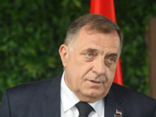 Dodik: Počastvovan sam učešćem na Forumu u Sankt Peterburgu