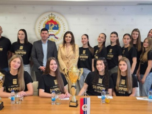 Odbojkašice Inove na prijemu u Ministarstvu
