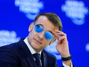Bankrotirao proizvođač stakala za Makronove plave naočari