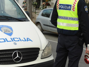 Tragedija kod Pule: Pronađen potopljeni gliser, jedna osoba poginula