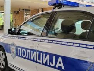 Naoružan pljačkao prodavnice, ukrao 14.000 evra