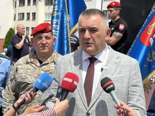Minić: Policija mora da ima dobre plate i dobru opremu