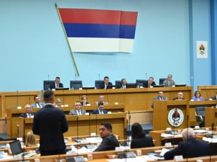 Ko bi mogao u fotelju Anje Ljubojević u Narodnoj skupštini?