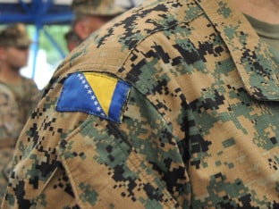 Vojni budžet  "guta" dvije  milijarde KM