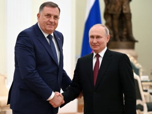 Dodik čestitao Putinu Dan Rusije