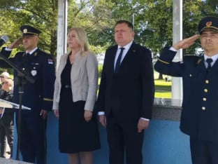 Цвијановић: Матуранти средње школе унутрашњих послова на почетку часне службе